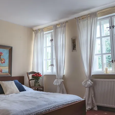 Dwor W Bychowie 3* Gniewino