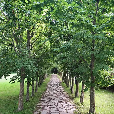 منتزه العطل Dwor W Bychowie جنيفينو