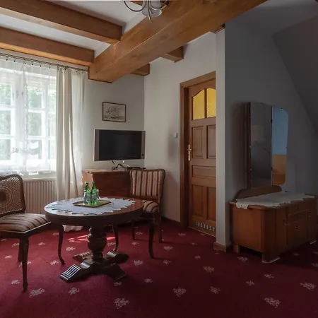 منتزه العطل Dwor W Bychowie جنيفينو