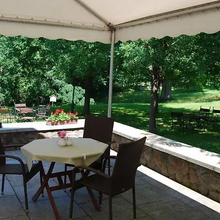 Dwor W Bychowie Ferienpark Gniewino