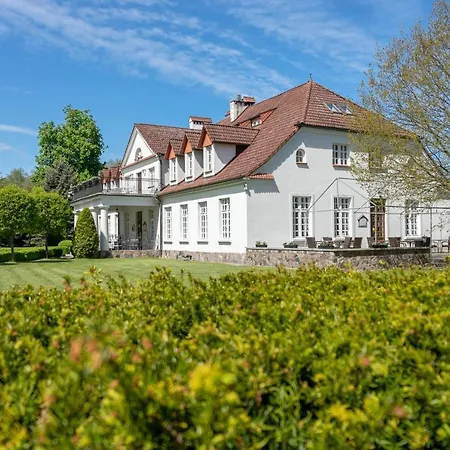 Dwor W Bychowie Gniewino