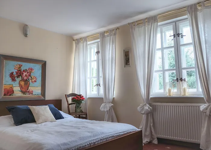 Dwor W Bychowie 3* Гневино