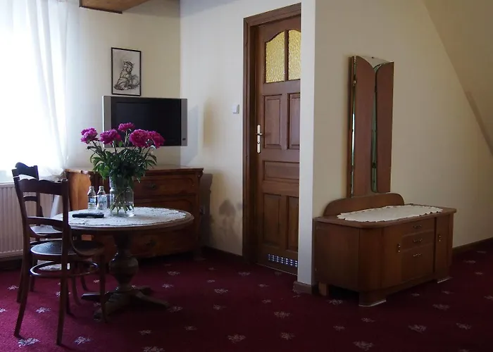 Dwor W Bychowie База отдыха