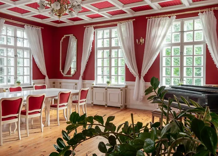 Dwor W Bychowie 3* Гневино